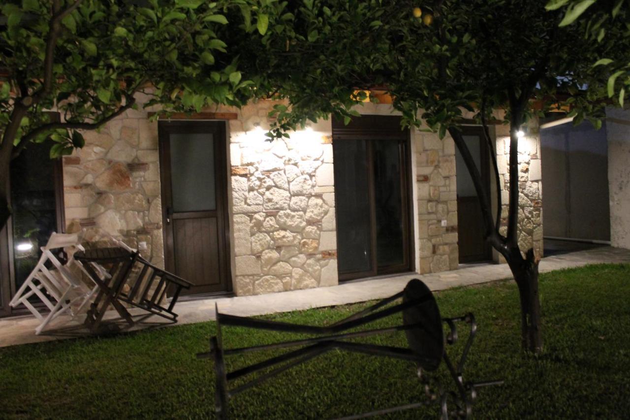 Citrus Garden Nea Skioni Exterior foto